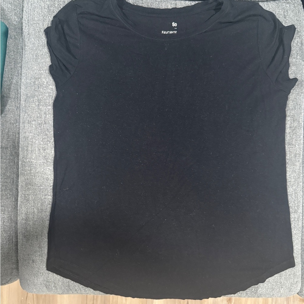 SO Women's Black Short Sleeve Tee